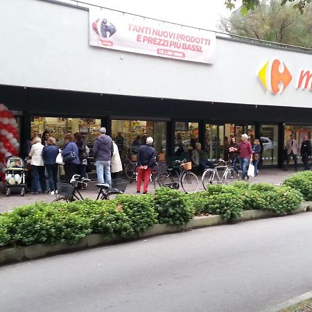 Appartamento DeLuxe con parcheggio gratuito Segrate Esterno foto